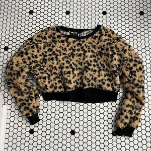 Love + joy by FCT teddy leopard print crop sweatshirt size large
